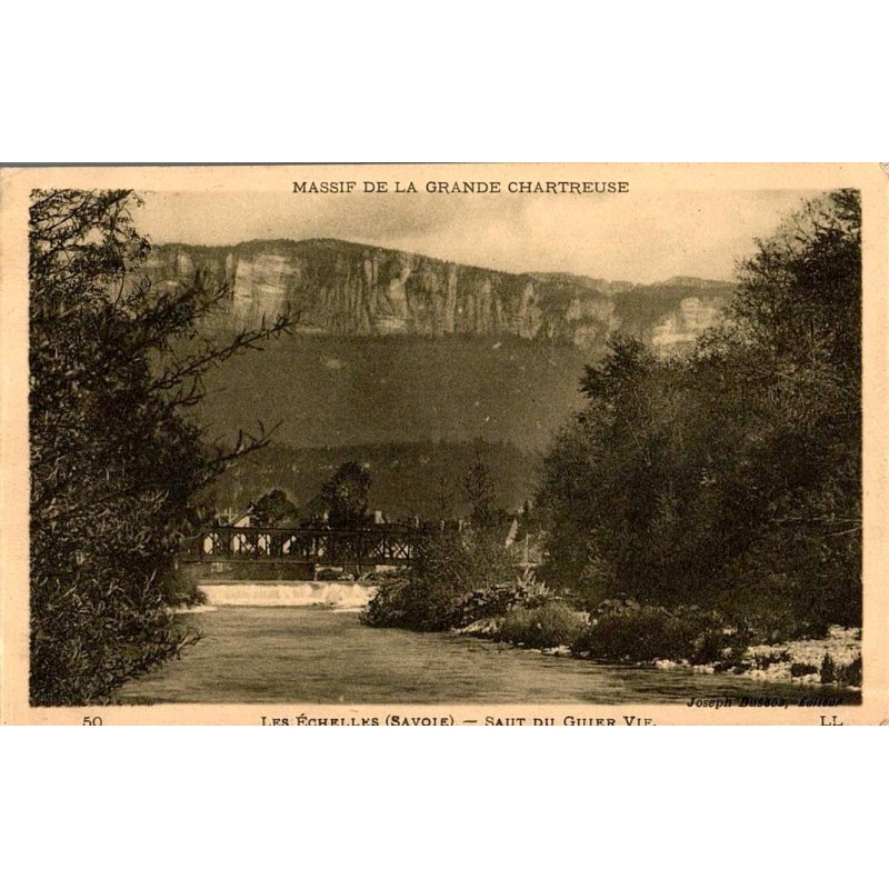 Carte postale ancienne des Échelles en Savoie montrant le Saut du Guiers Vif dans le massif de la Grande Chartreuse