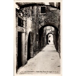 125 - CHAMBERY - Vieille Rue - Place St Léger N°70 -- LL