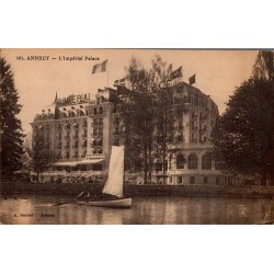 Carte postale ancienne d’Annecy montrant l’Impérial Palace au bord du lac