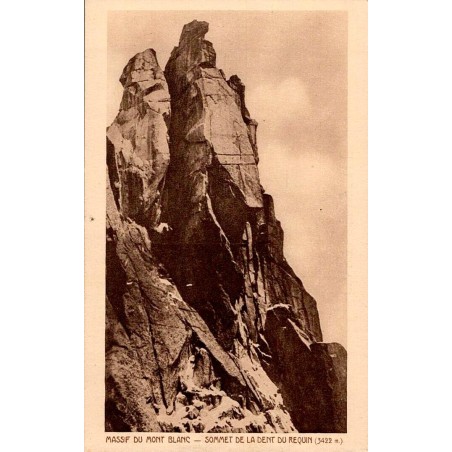 Carte postale ancienne du massif du Mont-Blanc montrant le sommet de la Dent du Requin à 3422 m