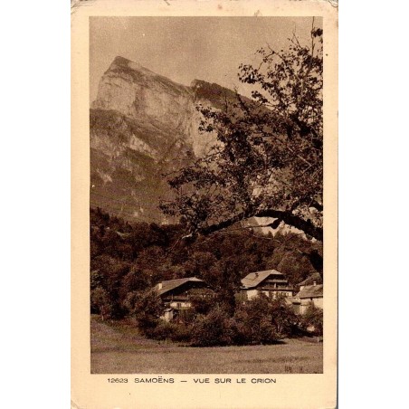 Carte postale ancienne de Samoëns montrant une vue sur le Crion dans un paysage de montagne