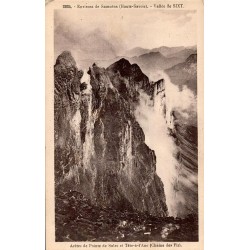 Carte postale ancienne près de Samoëns montrant la vallée de Sixt avec la Pointe de Sales et la chaîne de Fiz en Haute-Savoie