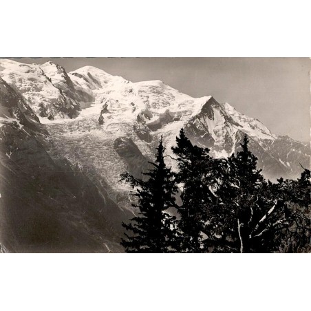 62 - CHAMONIX - Le Mont Blanc, le Dôme et l'Aiguille du Goûter