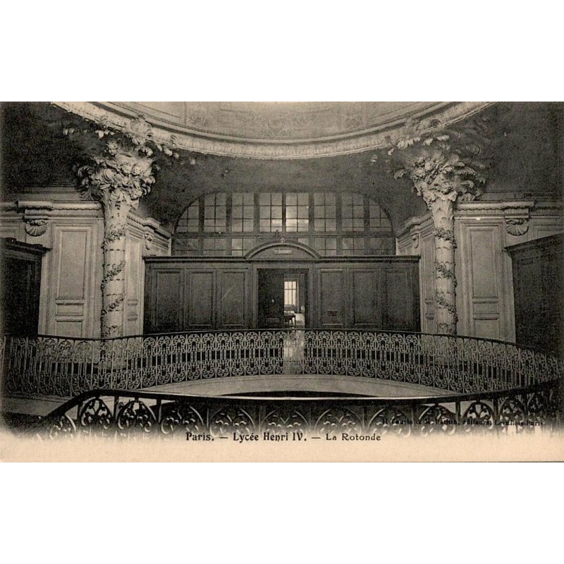 Carte postale ancienne de Paris montrant le lycée Henry IV et la rotonde dans un cadre architectural historique