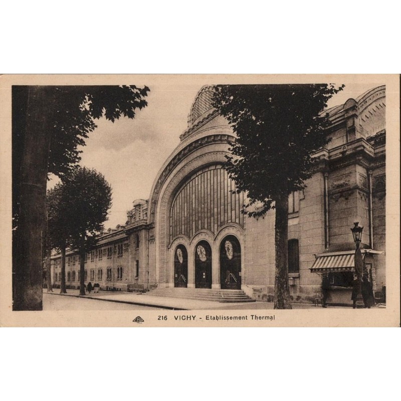 Carte postale ancienne – Vichy – Établissement Thermal (Thermes)