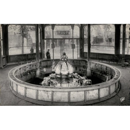 Carte postale ancienne – Vichy – Source Grande‑Grille (Allier)