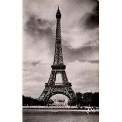 PARIS EN FLÂNANT - La tour Eiffel