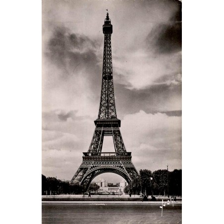 PARIS EN FLÂNANT - La tour Eiffel