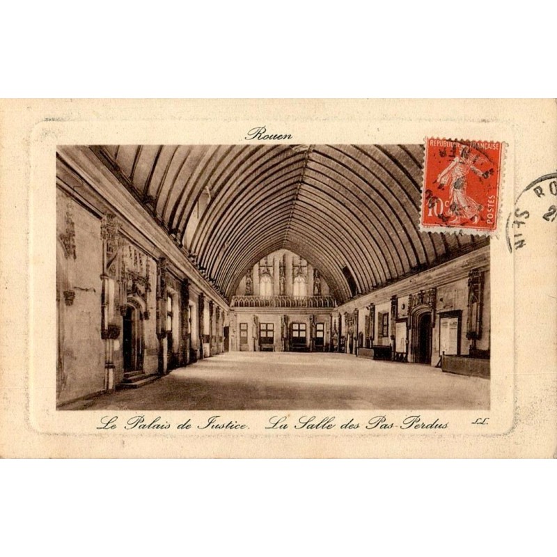 Carte postale ancienne de Rouen montrant la Salle des Pas-Perdus du Palais de Justice