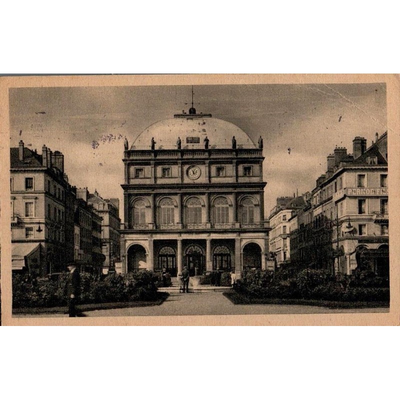 Carte postale ancienne du Havre montrant le Grand Théâtre et le Nouveau Jardin dans une vue d’époque