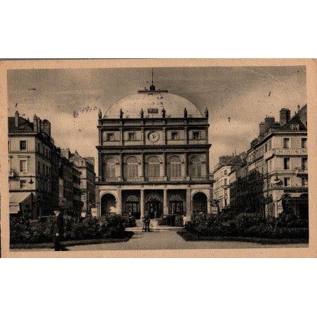 Carte postale ancienne du Havre montrant le Grand Théâtre et le Nouveau Jardin dans une vue d’époque