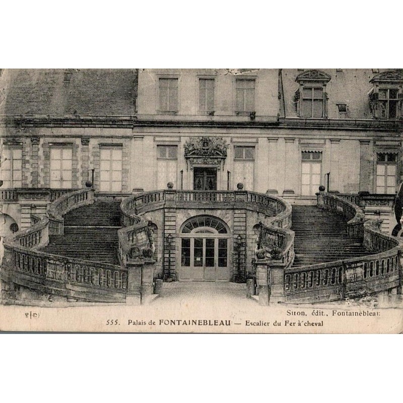 555 - Palais de Fontainebleau - Escalier du Fer à Cheval