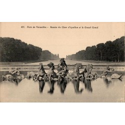 427 - Parc De Versailles - Bassin du Char d'Apollon et le Grand Canal