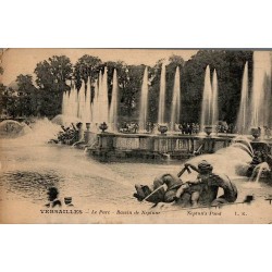 VERSAILLES - Le Parc - Bassin de Neptune