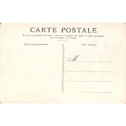 Carte postale ancienne Versailles – Cour Royale et statue de Louis XIV
