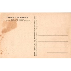 Carte postale ancienne Versailles – Cour des Ministres et façade principale