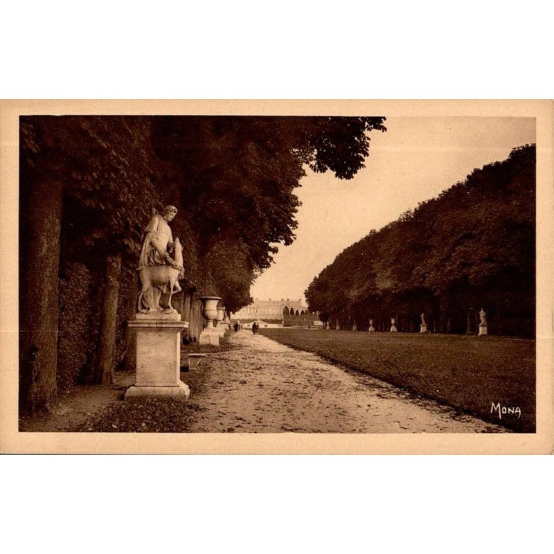 Les Petits tableaux de Versailles - Le Tapis Vert