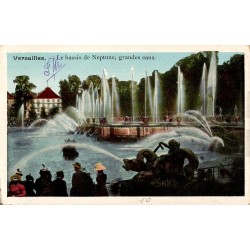 VERSAILLES - Le bassin de Neptune, grandes eaux