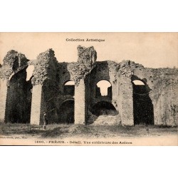 1660 - FRÉJUS - Détail - Vue Extérieure des Arènes