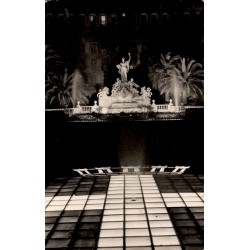 74-53 - TOULON - La Place de la Liberté et son éclairage de nuit