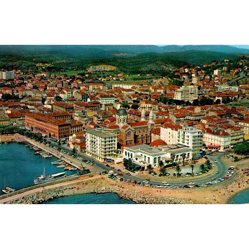 21.937 - SAINT RAPHAËL (Var) - Vue Générale prise d'avion