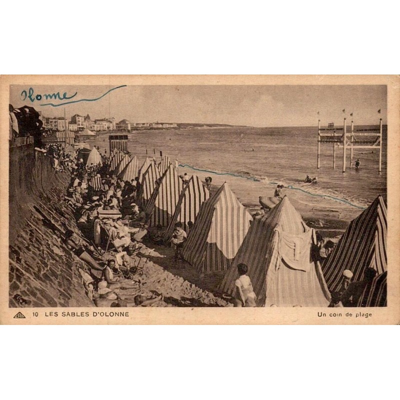 10 - Les Sable d'Olonne - Un coin de plage - Animée