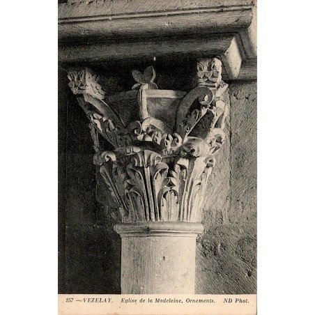 257 - VEZELAY - Église de la Madeleine, Ornements -- ND