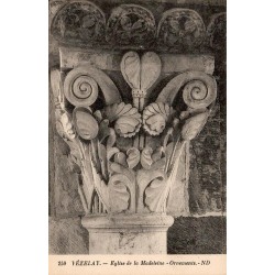 Carte postale ancienne Vézelay église de la Madeleine ornements