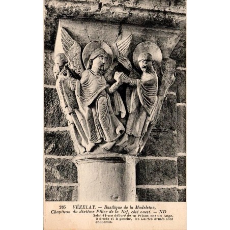 205 - VEZELAY - Basilique de la Madeleine, Chapiteau du dixième pilier de la nef, côté ouest -- ND