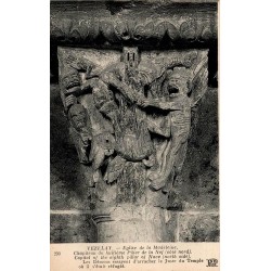 209 - VEZELAY - Église de la Madeleine - Chapiteau du huitième Pilier de la Nef (Côté Nord) -- ND