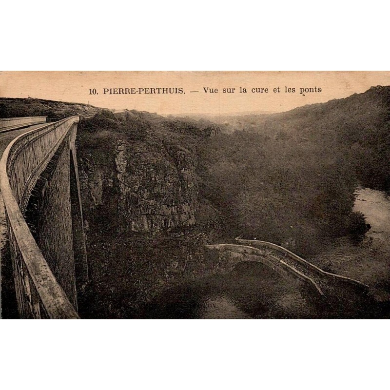 Carte postale ancienne Pierre Perthuis vue sur la Cure et les ponts Yonne