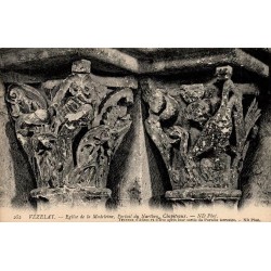 Carte postale ancienne Vézelay Église de la Madeleine portail narthex chapiteaux
