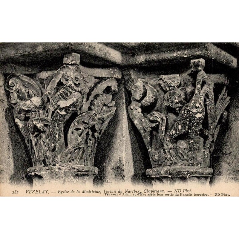 Carte postale ancienne Vézelay Église de la Madeleine portail narthex chapiteaux