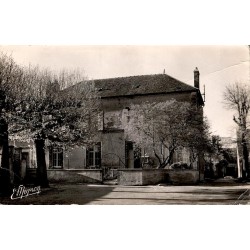 CPSM Gron Yonne mairie école village