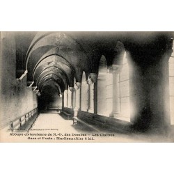 Carte postale ancienne Abbaye ND des Dombes cloîtres Marlieux Ain