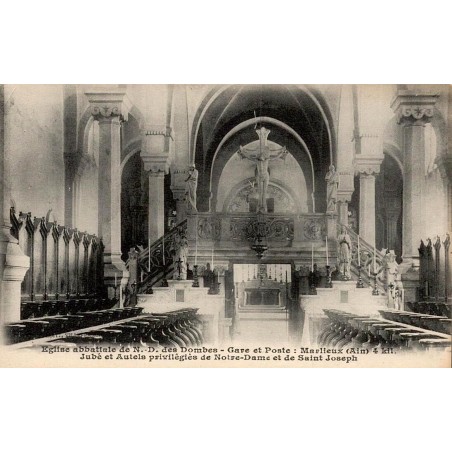 Carte postale ancienne Notre-Dame des Dombes jubé et autels Marlieux Ain