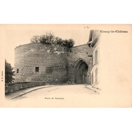 Carte postale ancienne précurseur Coucy le Château porte de Soissons Aisne