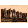 Carte postale ancienne Les Mées rochers des pénitents Alpes de Haute Provence