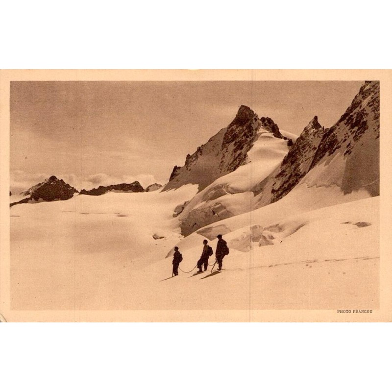 Carte postale ancienne Le Rateau col de la Girose col de la Lauze massif des Écrins