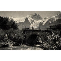Carte postale ancienne La Grave pont du Chazelet et la Meije Hautes Alpes