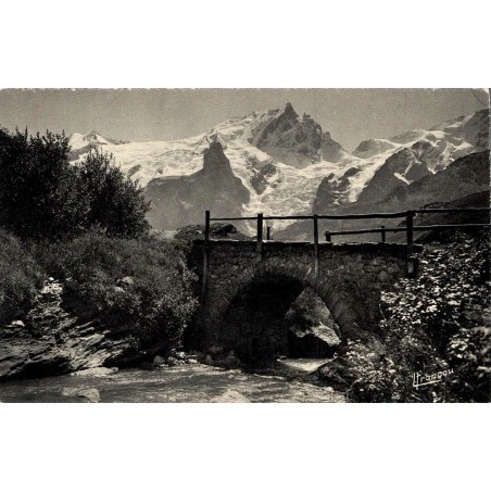 Carte postale ancienne La Grave pont du Chazelet et la Meije Hautes Alpes