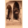 Carte postale ancienne Guillestre porche église Notre-Dame Aquilon