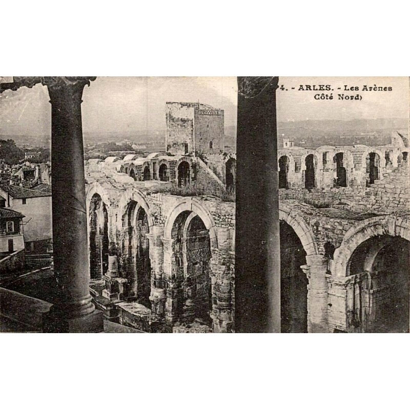 Carte postale ancienne Arles arènes côté nord amphithéâtre