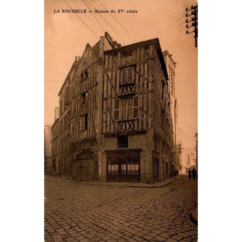 Carte postale ancienne La Rochelle maison XVe siècle place du Marché