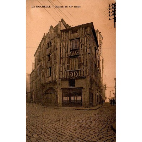 Carte postale ancienne La Rochelle maison XVe siècle place du Marché
