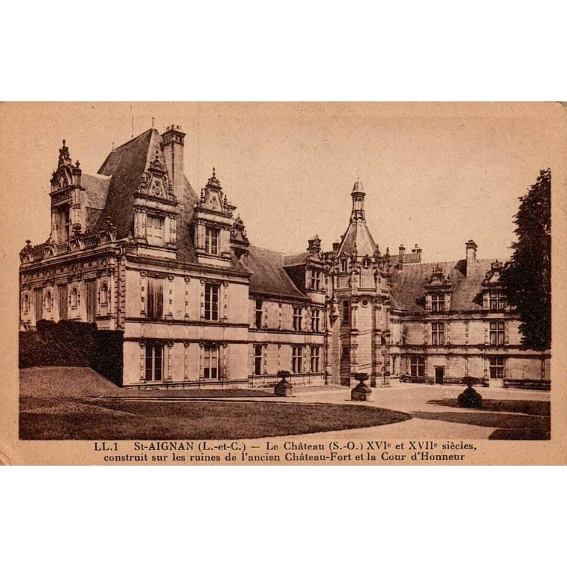 Carte postale ancienne Saint Aignan chateau cour d honneur LL