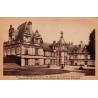 Carte postale ancienne Saint Aignan chateau cour d honneur LL