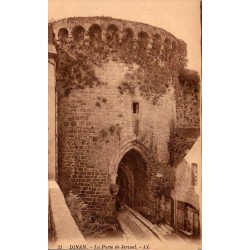31 - DINAN - La Porte de Jerzual. -- LL