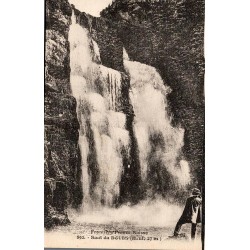 Carte postale ancienne Saut du Doubs 27m frontière franco suisse