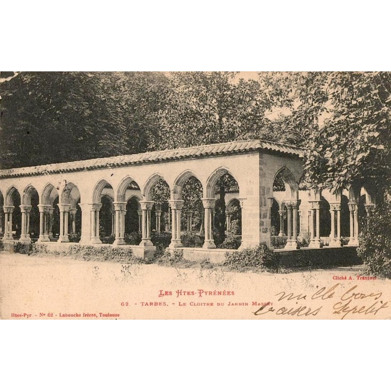 Carte postale ancienne Tarbes cloître du Jardin Massey